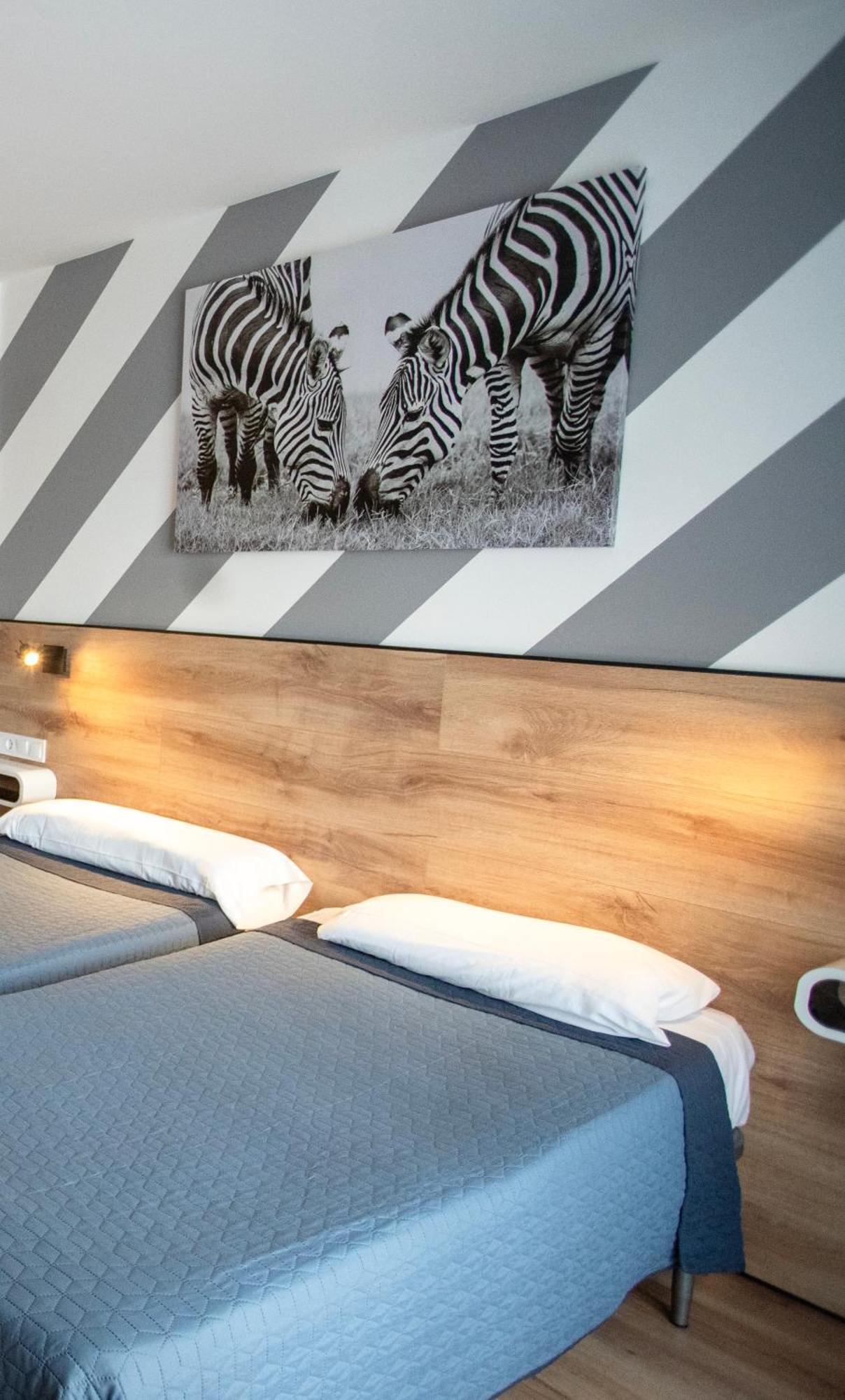 Hotel Ridomar 365 โยเรตเดมาร์ ภายนอก รูปภาพ
